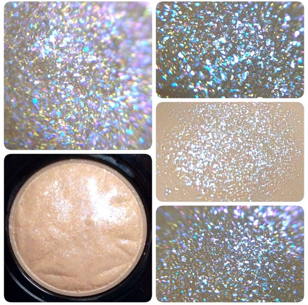 「変幻自在の美しさが人気のヒミツ。輝くラメアイシャドウで誰よりも目立っちゃおう♡」の画像(#100372)