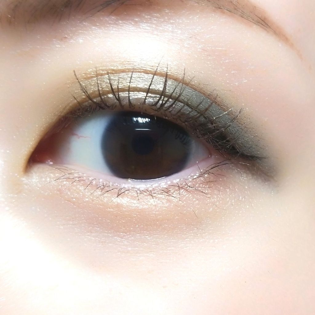 「カーキアイシャドウのおすすめ人気ランキングTOP14!使い方・ブルべイエベ別の似合う・似合わない色を解説」の画像(#101686)