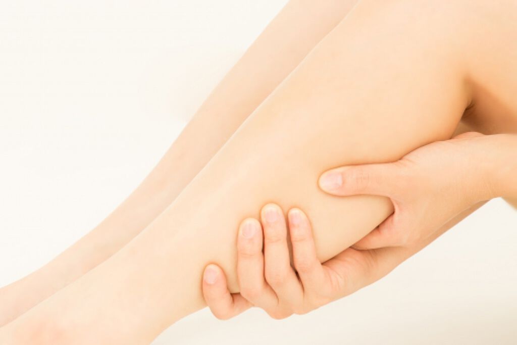 スッキリ♡自宅で出来る【ボディオイル】を使った簡単マッサージ!の画像