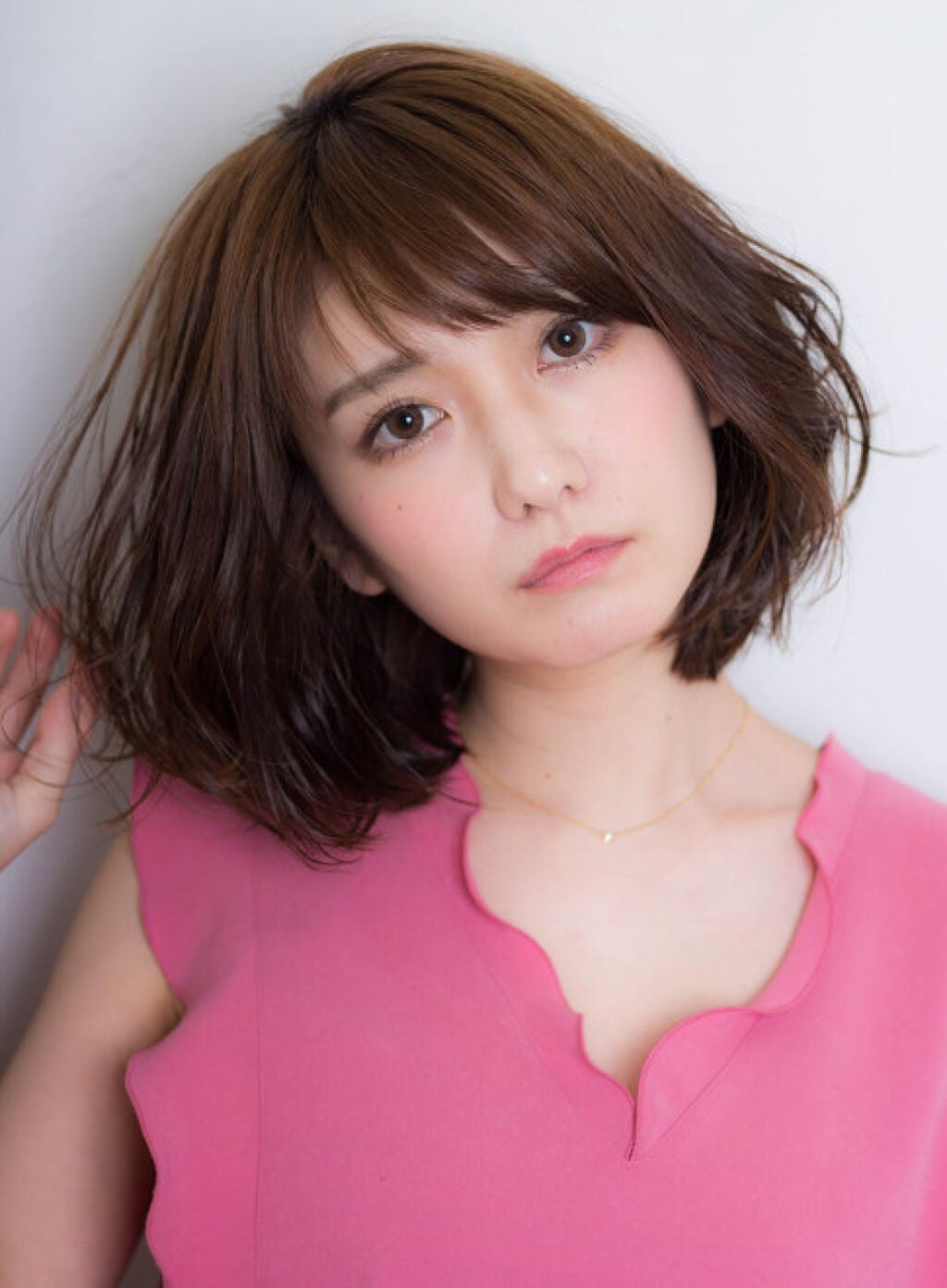 「面長メイクの仕方!30代・40代も韓国アイドルみたいな小顔に|アイシャドウ・ハイライト・シェーディングのコツ」の画像(#109242)