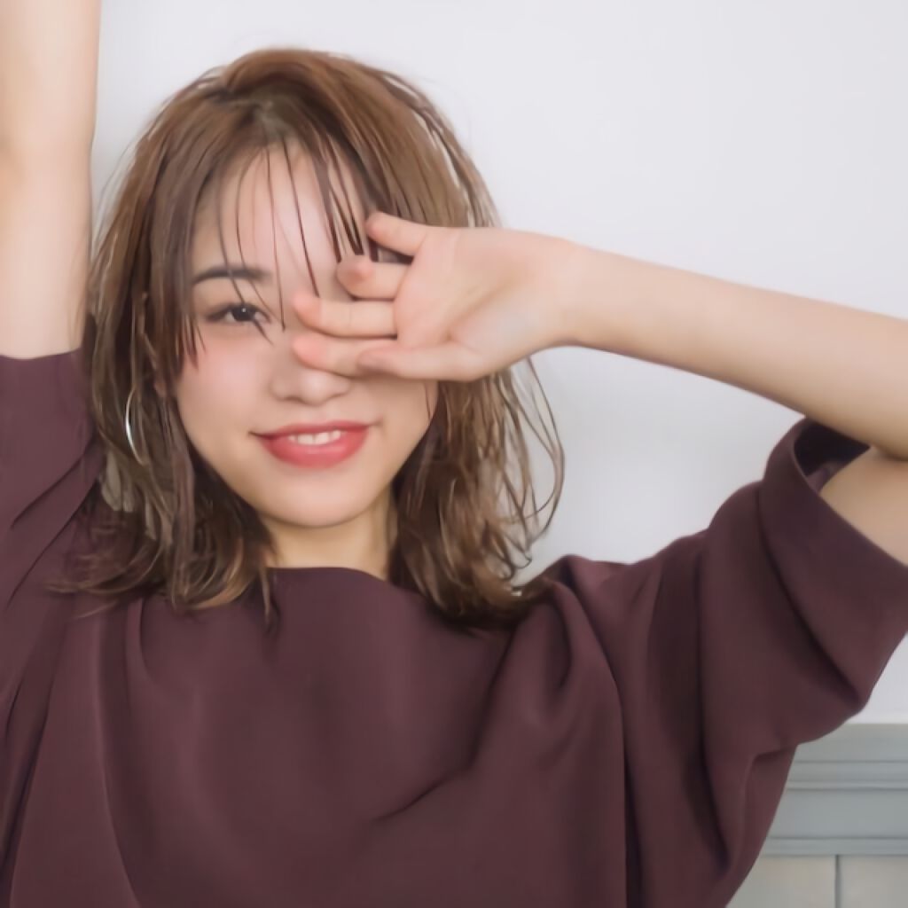 「あか抜けはヘアスタイルから。超簡単!ウェットヘアの作り方 」の画像(#115039)