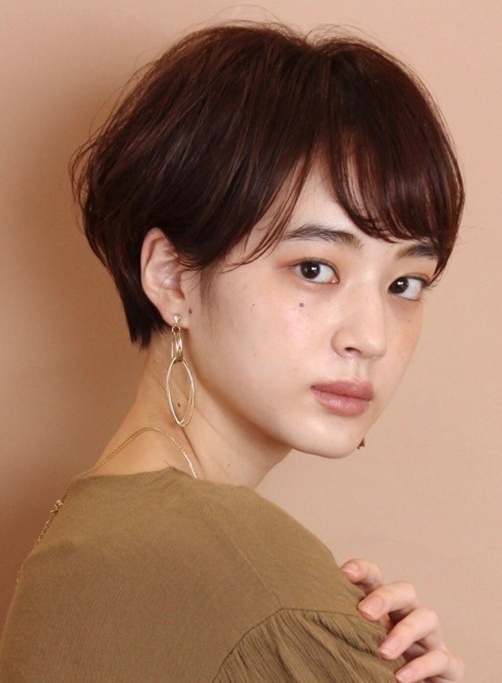 「リアルに使えるブラウンリップのメイク術。春夏から秋冬まで使える万能カラーで"最強の私"に。」の画像(#115133)