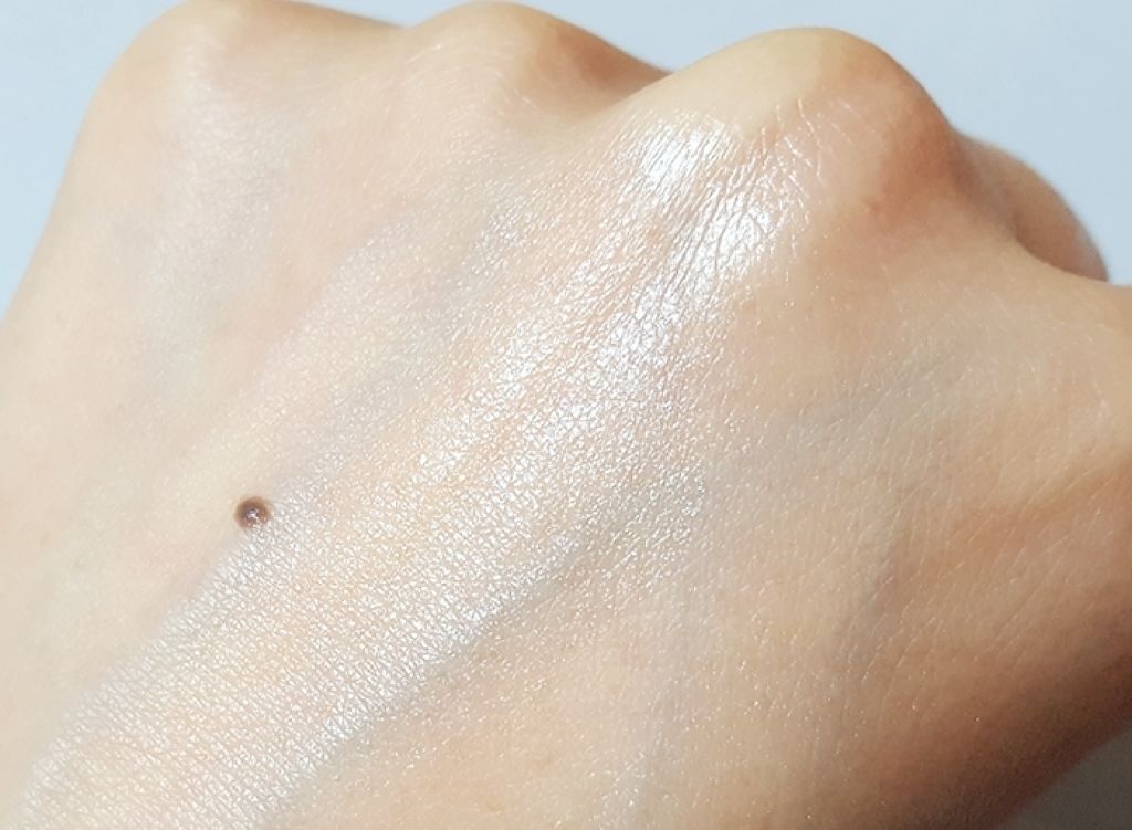 「"カラーレスメイク"こそが今の旬。初心者でもできる簡単メイクテクとオススメ商品を紹介。」の画像(#116594)