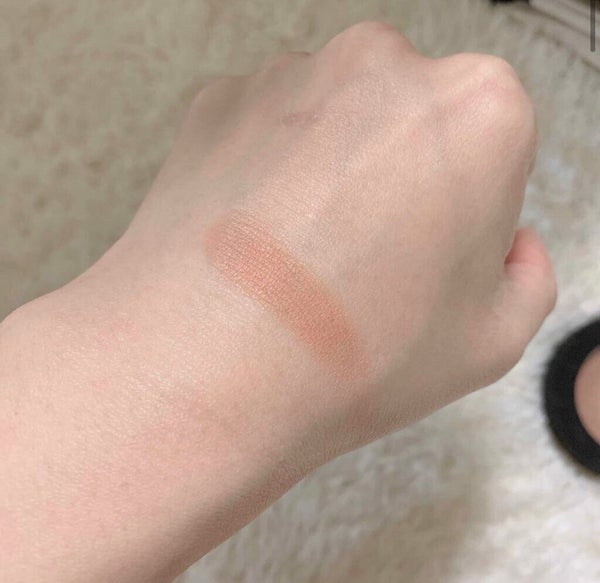 「【40代向け】自然な血色感でくすみを一掃!アラフォー世代におすすめなチークの入れ方」の画像(#120937)