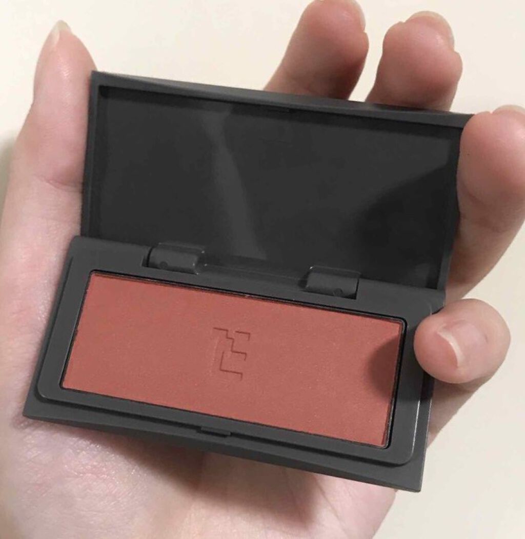 「【チークがカギだった!】ブラウンリップが一気に似合うようになるチークの選び方&おすすめチーク」の画像(#123060)