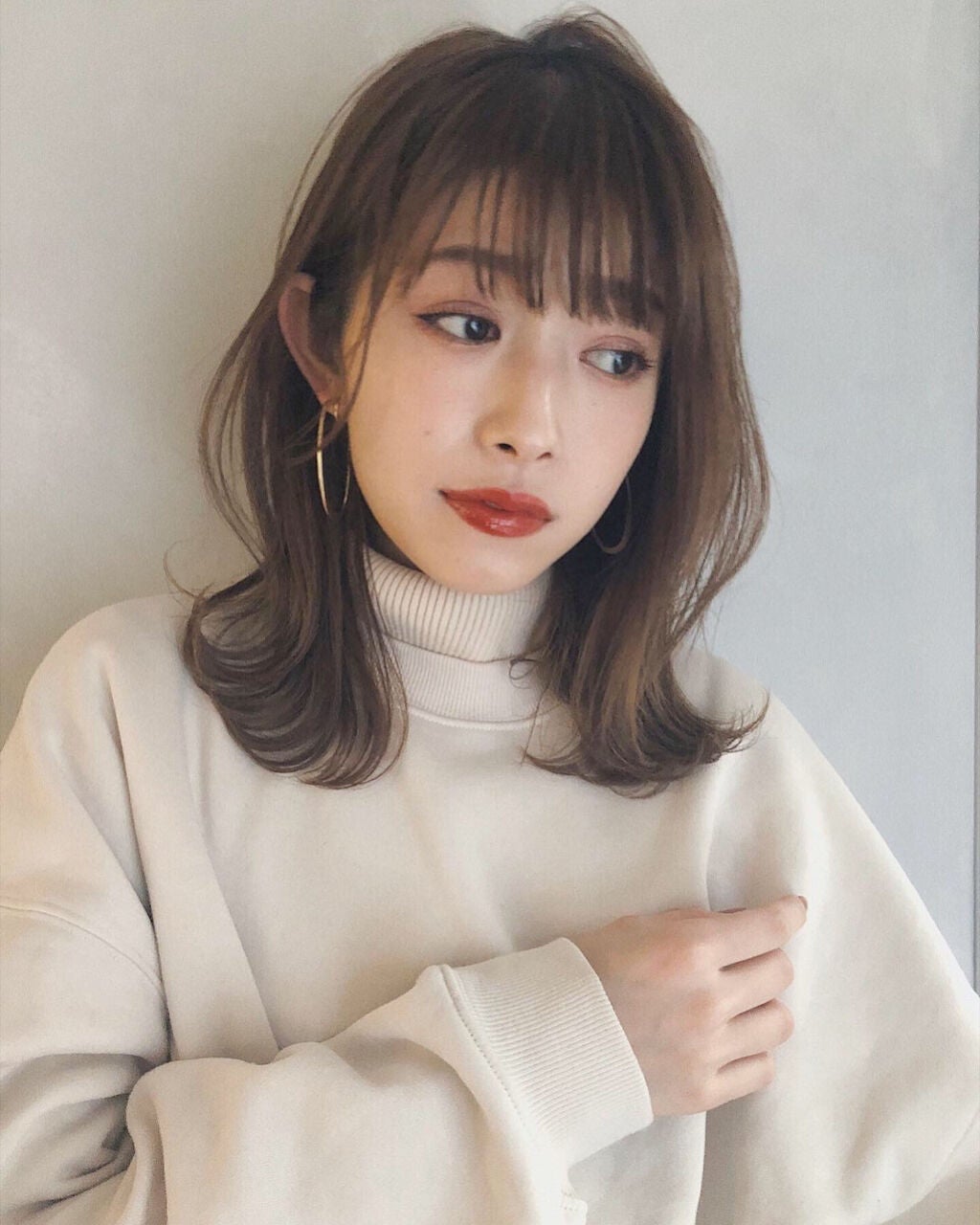 「お呼ばれメイクは"大人っぽ"が鉄則!好印象をつくる【メイク術】って?」の画像(#124626)