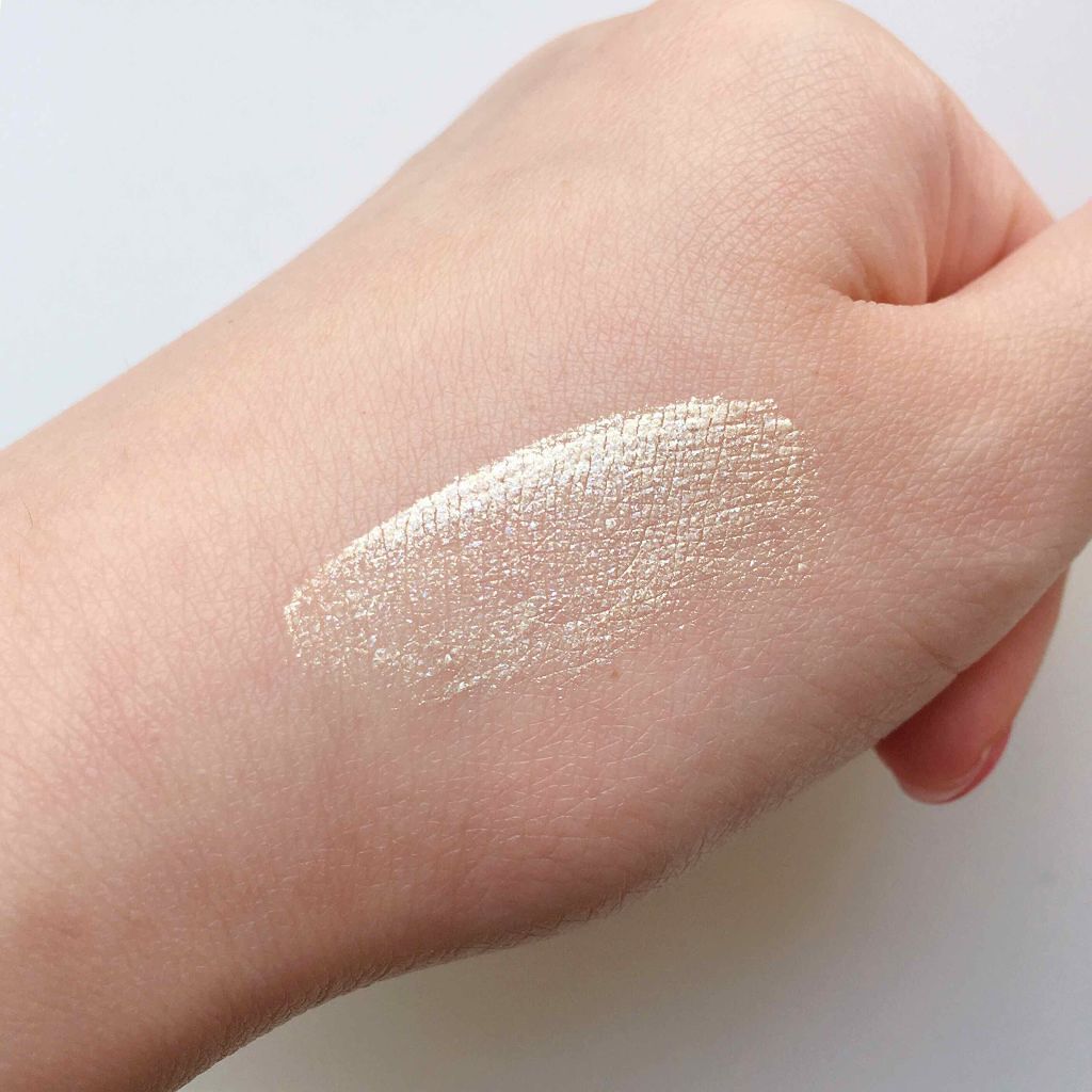 「【アイグロス】の使い方&選び方 | まぶたに濡れツヤをプラス!人気アイテム7選」の画像(#126854)