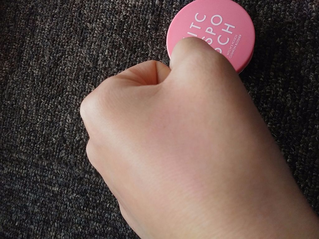 「≪プチプラ・デパコス≫クッションチークおすすめ9選|血色感&ツヤ肌を作るポイントも解説♡」の画像(#128364)