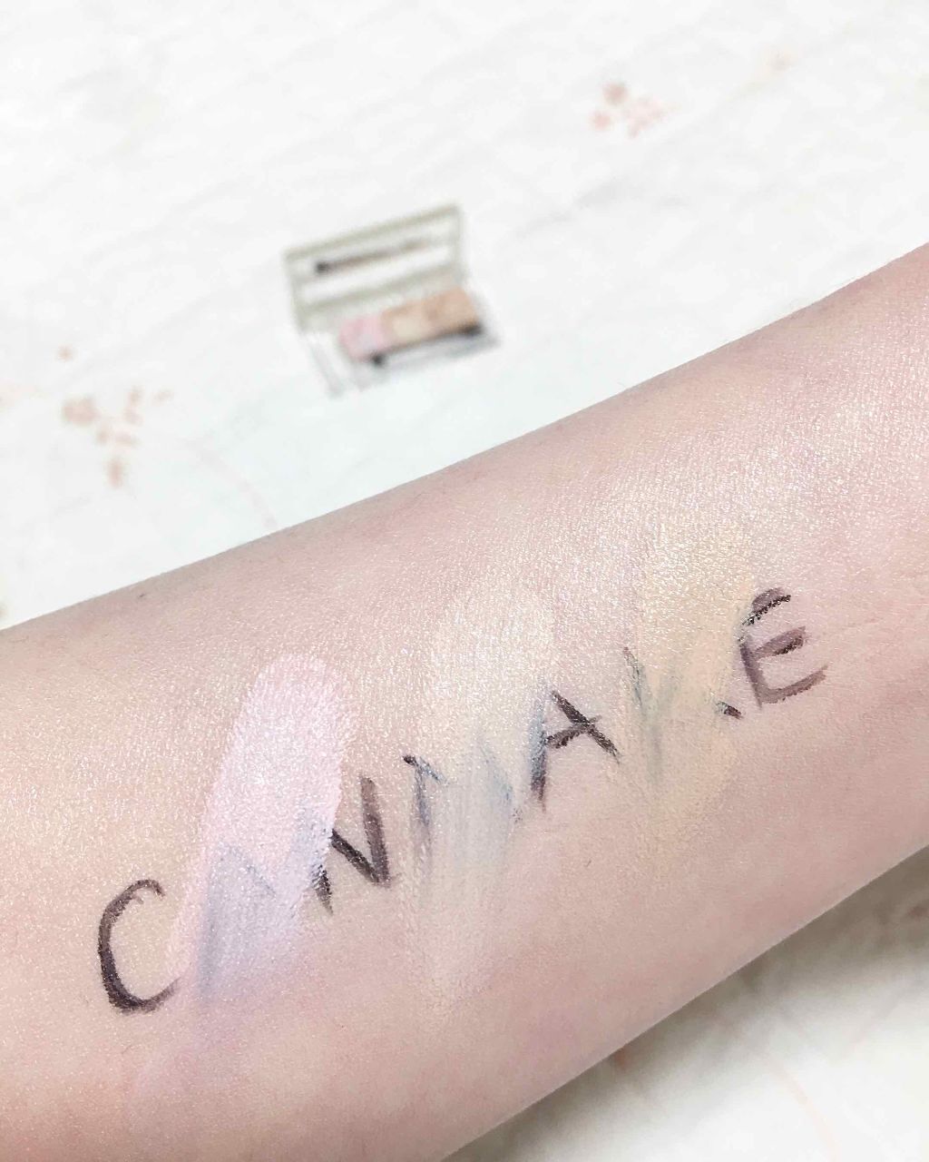 「コンシーラーを使ったシミそばかすの消し方&色選び!消えない・広範囲の悩みも隠すおすすめ人気ランキングTOP11」の画像(#131230)