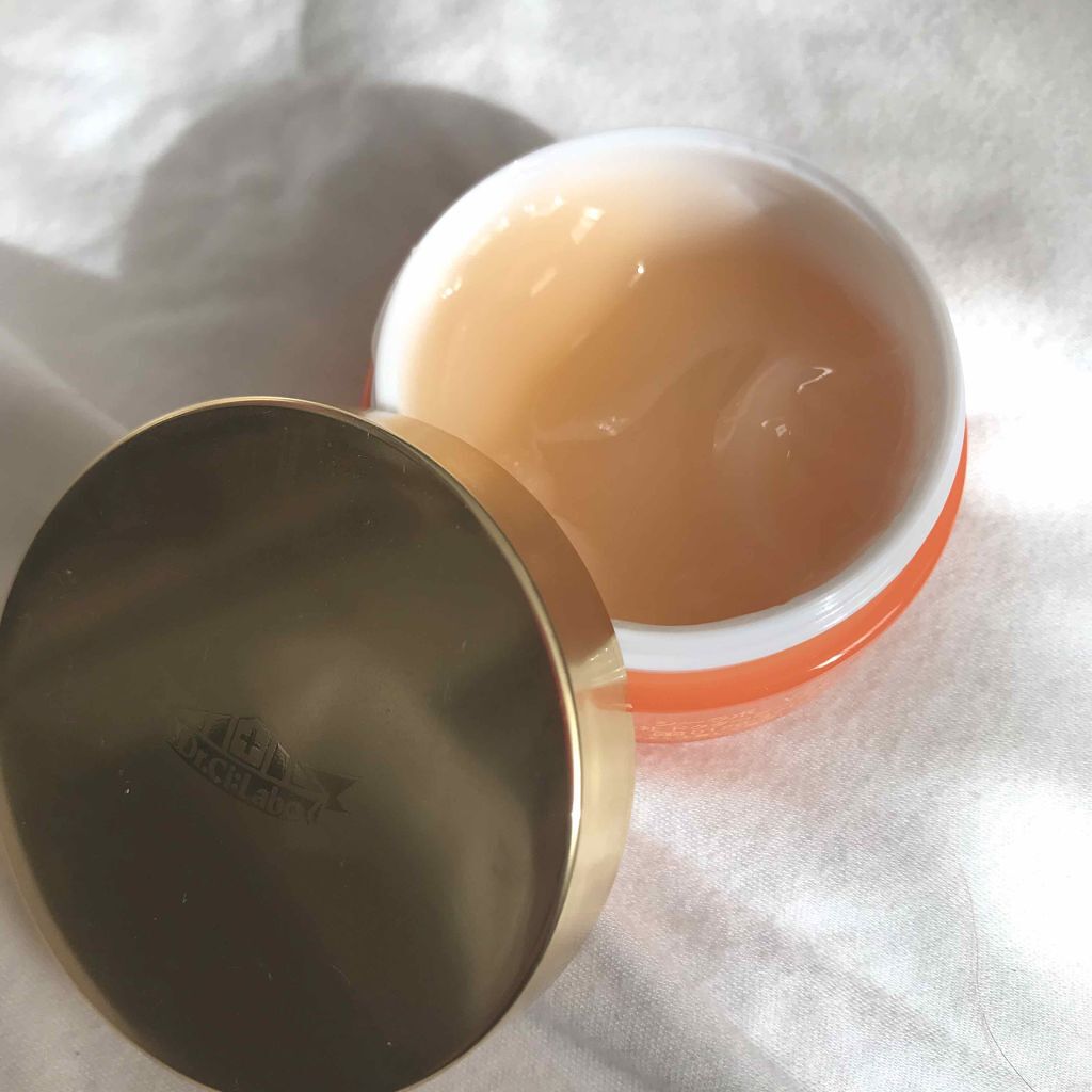 「ビタミンC美容液の効果&使い方は?おすすめアイテム厳選7つもご紹介!」の画像(#134148)