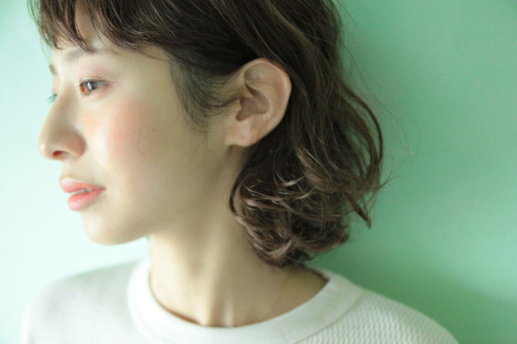 「乳液の使い方上手はふっくら肌を作る!朝夜の乳液の塗り方や量/コットンを使ったケア法で肌力アップ」の画像(#142413)