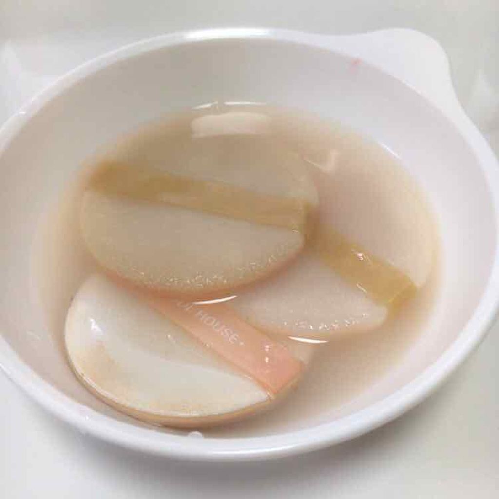 「【クッションファンデ用パフの洗い方】専用洗剤・クレンジングオイル・石鹸などツール別に紹介!おすすめ人気商品8選」の画像(#142729)