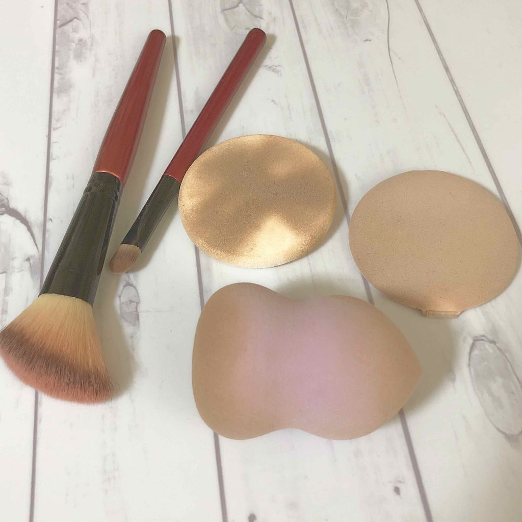 「【クッションファンデ用パフの洗い方】専用洗剤・クレンジングオイル・石鹸などツール別に紹介!おすすめ人気商品8選」の画像(#143261)