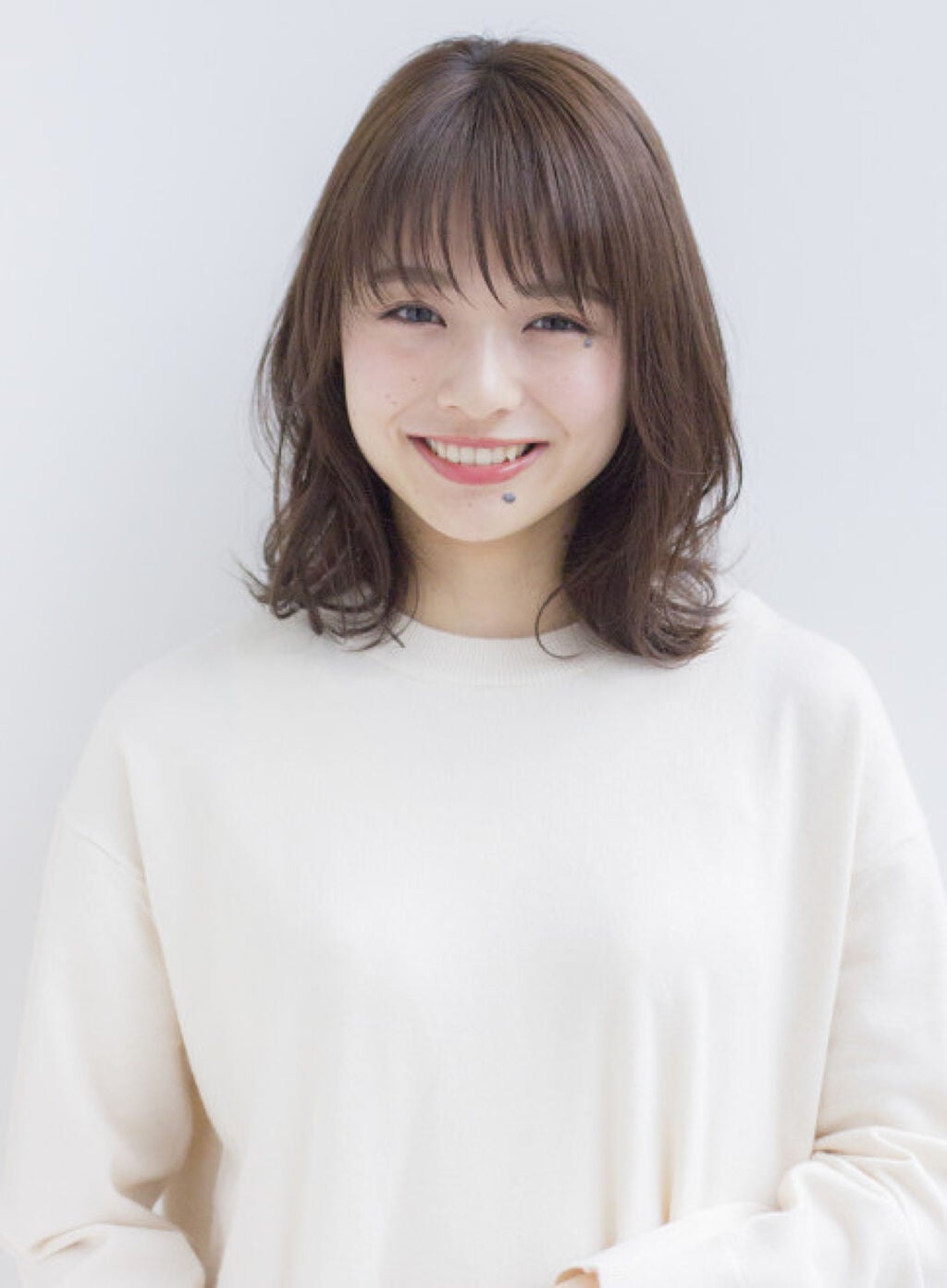 「大学生メイクのやり方を徹底紹介!【どれくらい・いつから】必要最低限の割合・おすすめコスメ&メイクブランドまで」の画像(#146384)