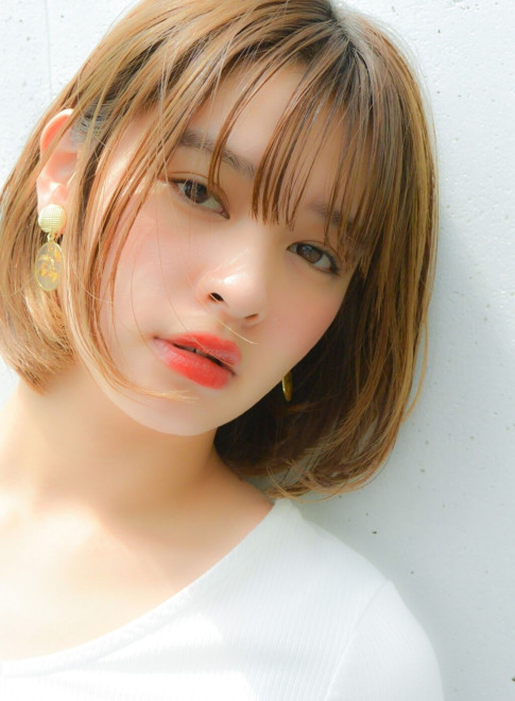 「【丸顔必見!】メイクはシェーディングで小顔に!フェイスラインを引き締めるメイク術&おすすめコスメ」の画像(#151843)