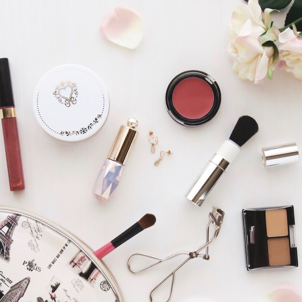 【5万円が当たる】ポーチの中身、見せてください♡「#コスメ大公開ウィーク」大募集!の画像