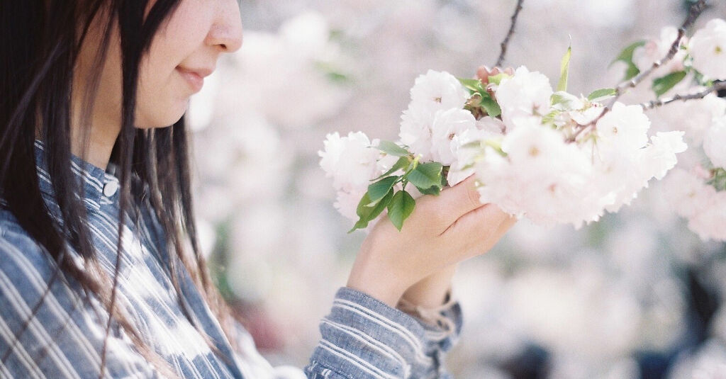 ゆらぎ肌のケア＆対策で頼れるおすすめスキンケアを大特集｜季節の変わり目、花粉や生理などの肌荒れにの画像