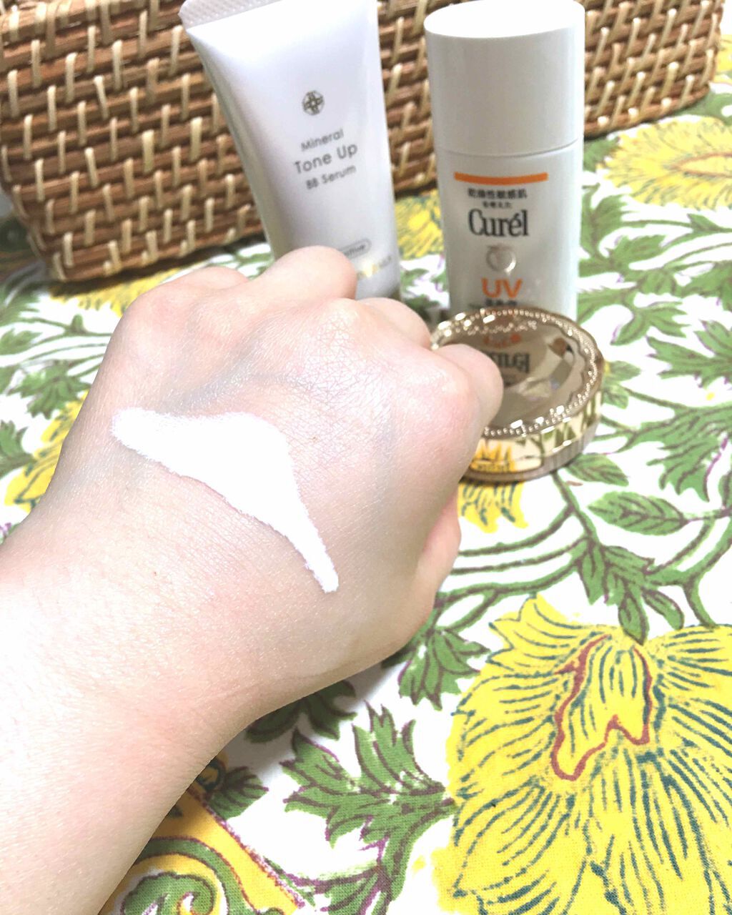 「日焼け止め乳液のおすすめランキング【デパコス・プチプラ】 |下地効果もある顔用と全身用/使い方も解説」の画像(#166629)