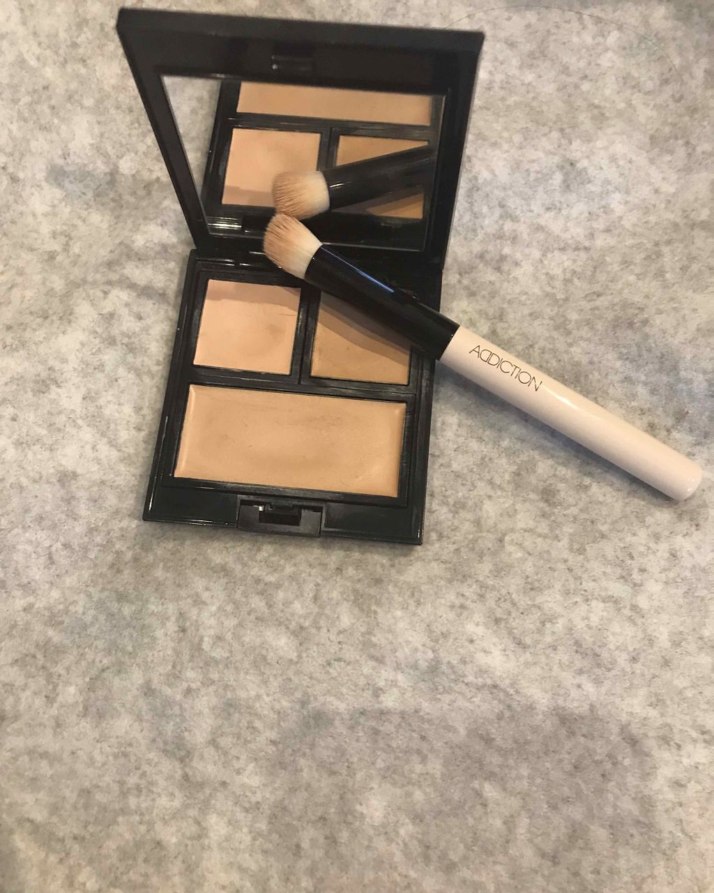 「美容ライターのおすすめ10選!コンシーラーブラシの人気ランキング|使い方も解説」の画像(#175589)