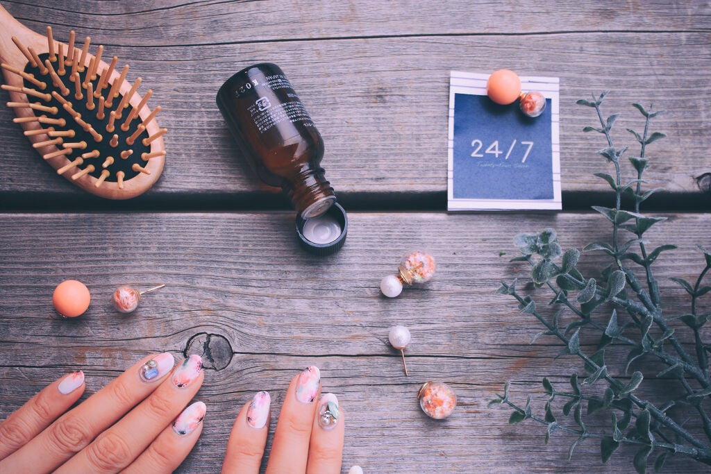 ハンドもフットも抜かりなく☆夏に使いたいネイルポリッシュまとめの画像