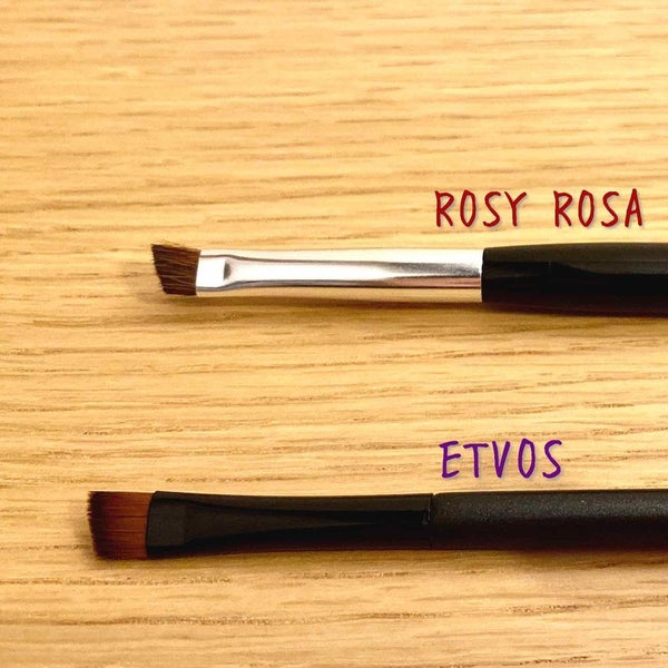 「おすすめアイブロウブラシ18選【プチプラ・デパコス】種類・選び方・使い方も解説」の画像(#187944)