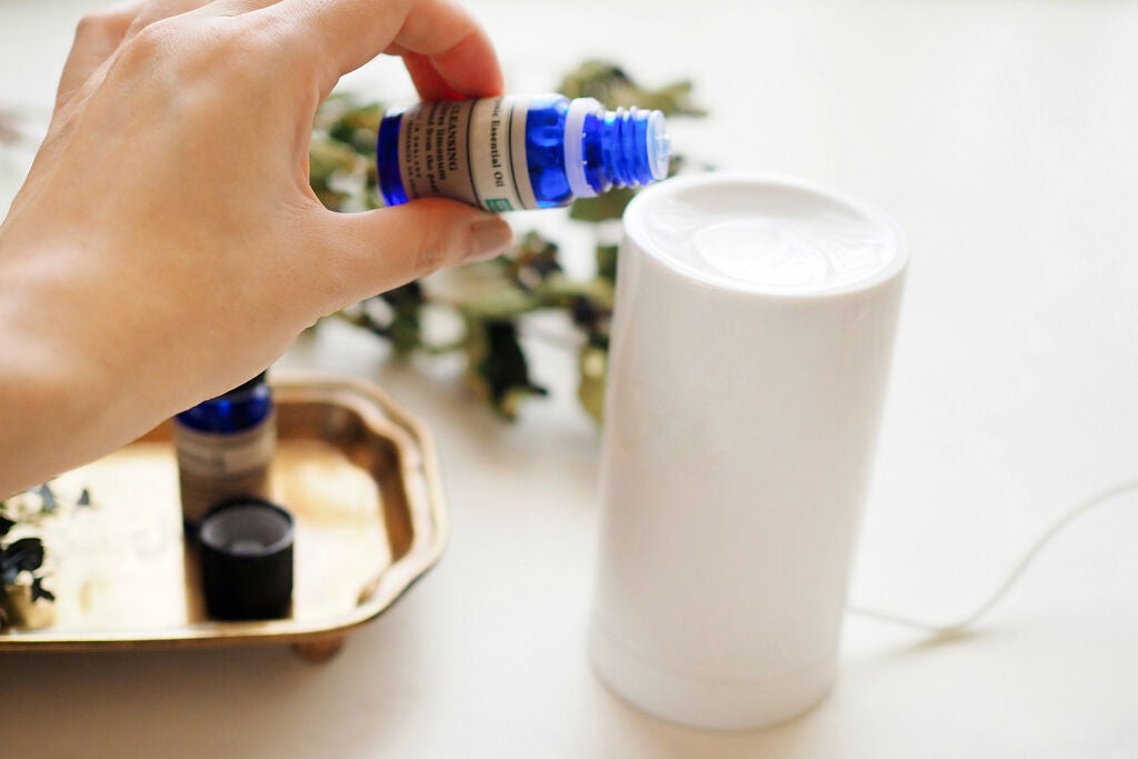 【これを見れば完璧】アロマオイルの使い方12選|簡単にできる意外な活用法までご紹介します!の画像