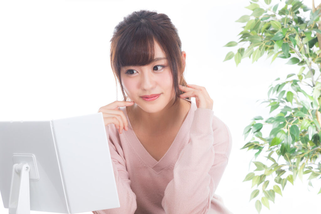 脂ぎった皮脂とはおさらば!あぶらとり紙の正しい使い方講座の画像