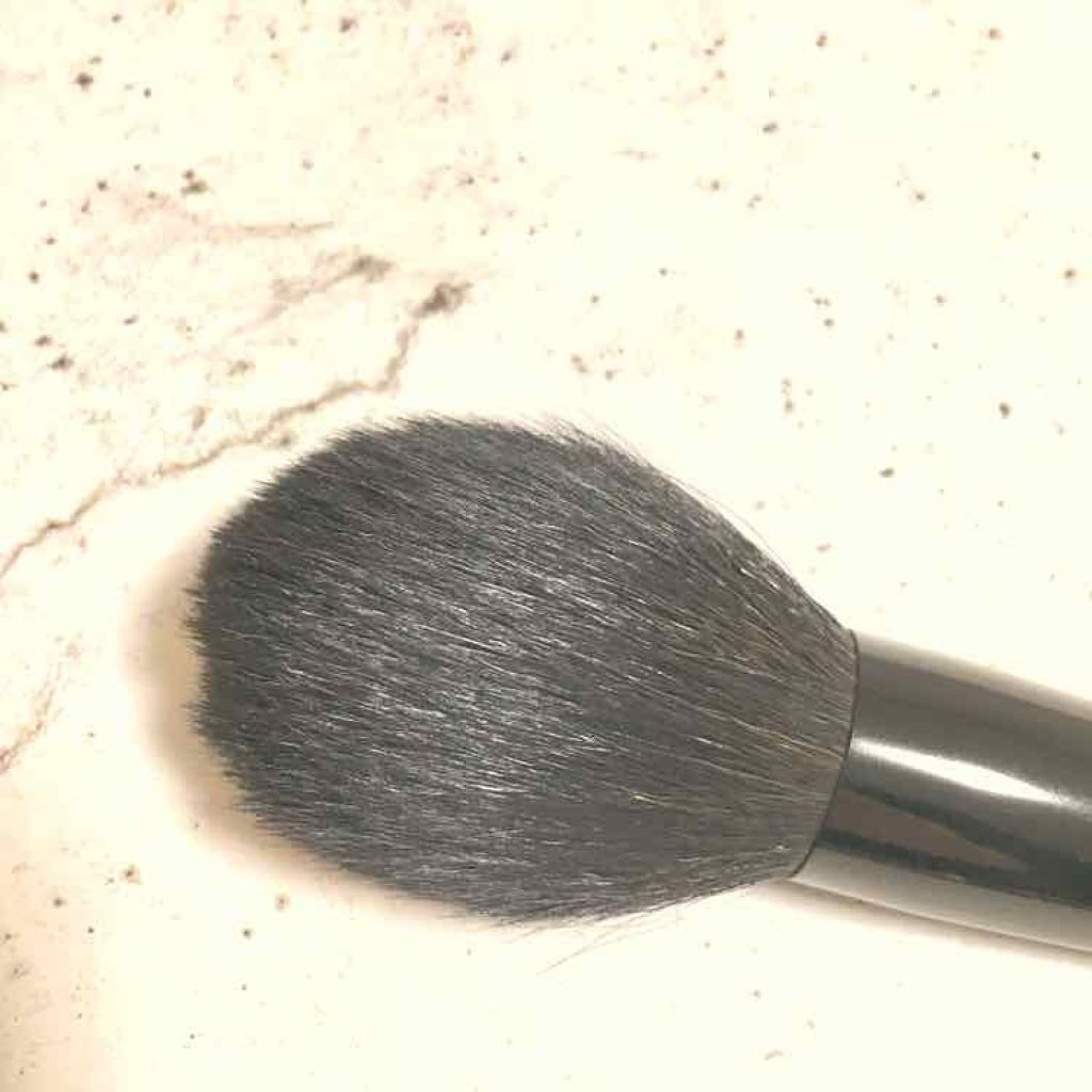 「フェイスパウダーブラシの最新おすすめランキング|選び方や効果的な使い方も徹底解説!【プチプラ&デパコス】」の画像(#200379)