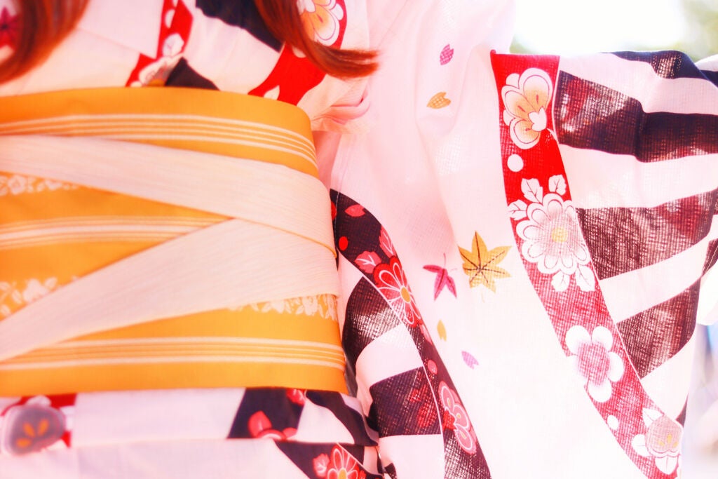 LIPSで今話題♡ちゅるんとりんご飴ネイルが可愛すぎるの画像