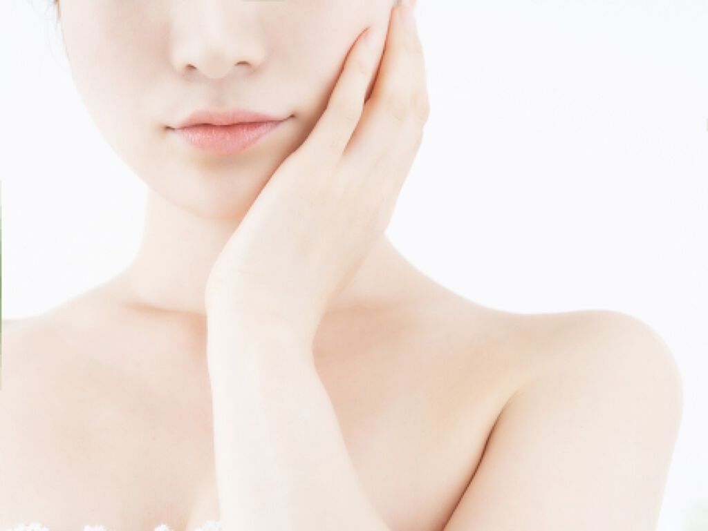 顔の乾燥がひどい…原因と対策方法は？乾燥肌におすすめのスキンケア16選！の画像