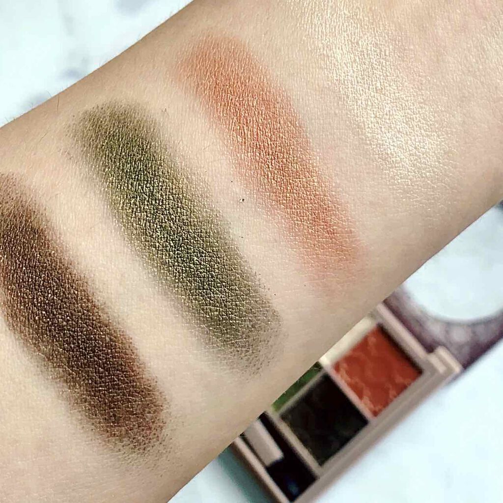 「グリーンアイシャドウの塗り方や使い方は?イエベブルべ別カラーやプチプラデパコスのおすすめ12選も♡」の画像(#201747)