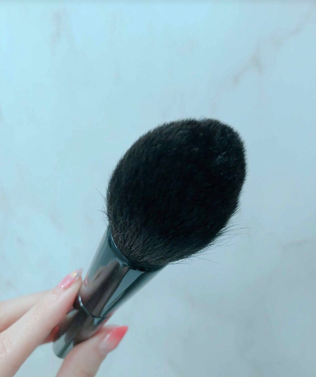 「フェイスパウダーブラシの最新おすすめランキング|選び方や効果的な使い方も徹底解説!【プチプラ&デパコス】」の画像(#202099)