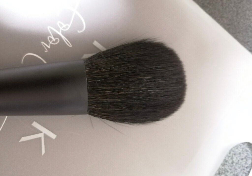 「フェイスパウダーブラシの最新おすすめランキング|選び方や効果的な使い方も徹底解説!【プチプラ&デパコス】」の画像(#202102)