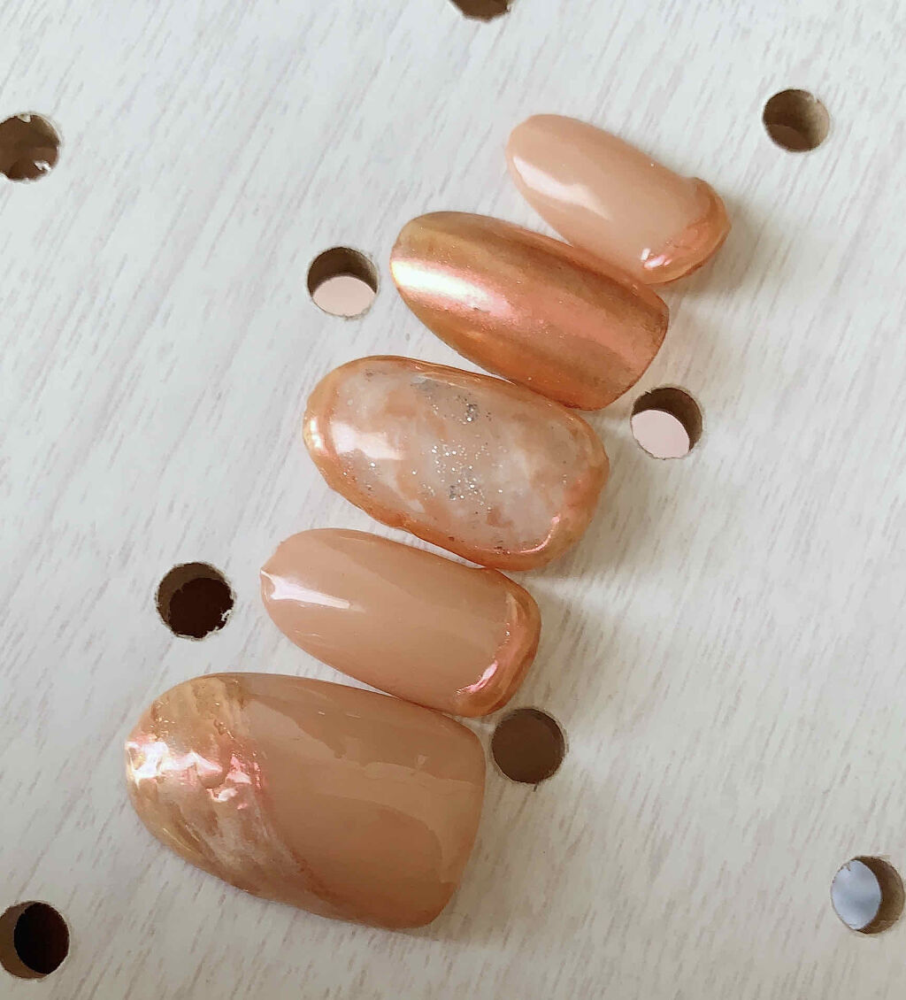 「セルフジェルネイルで爪をおしゃれに!初心者が簡単にできるやり方&おすすめ商品10選」の画像(#205972)