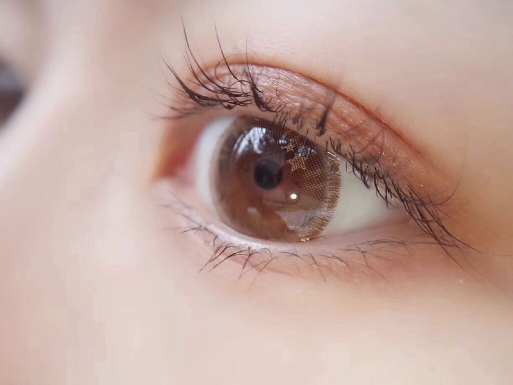 ビューラーでまつ毛が上がらない人必見!原因と上向きまつ毛を作るための対処法の画像