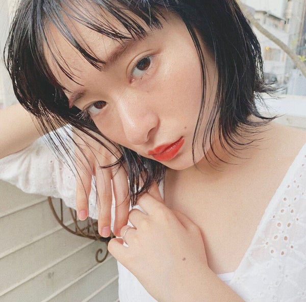 「【ベビーオイル】サラサラ髪になるとっておきの使い方|口コミ人気のおすすめ6選もご紹介!」の画像(#210159)