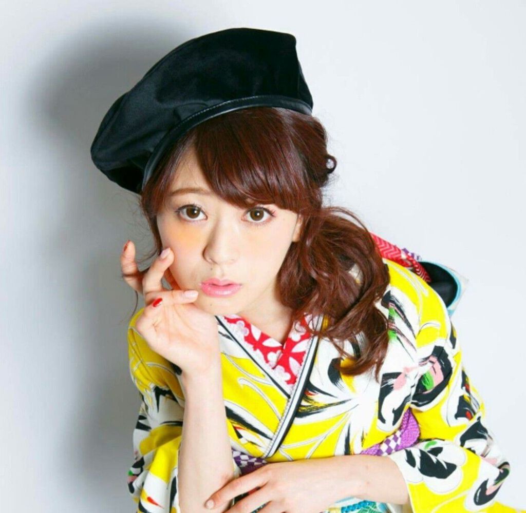 「成人式メイクを自分で可愛くするコツは?|一重などまぶた・振袖の色別のおすすめコスメも」の画像(#213638)