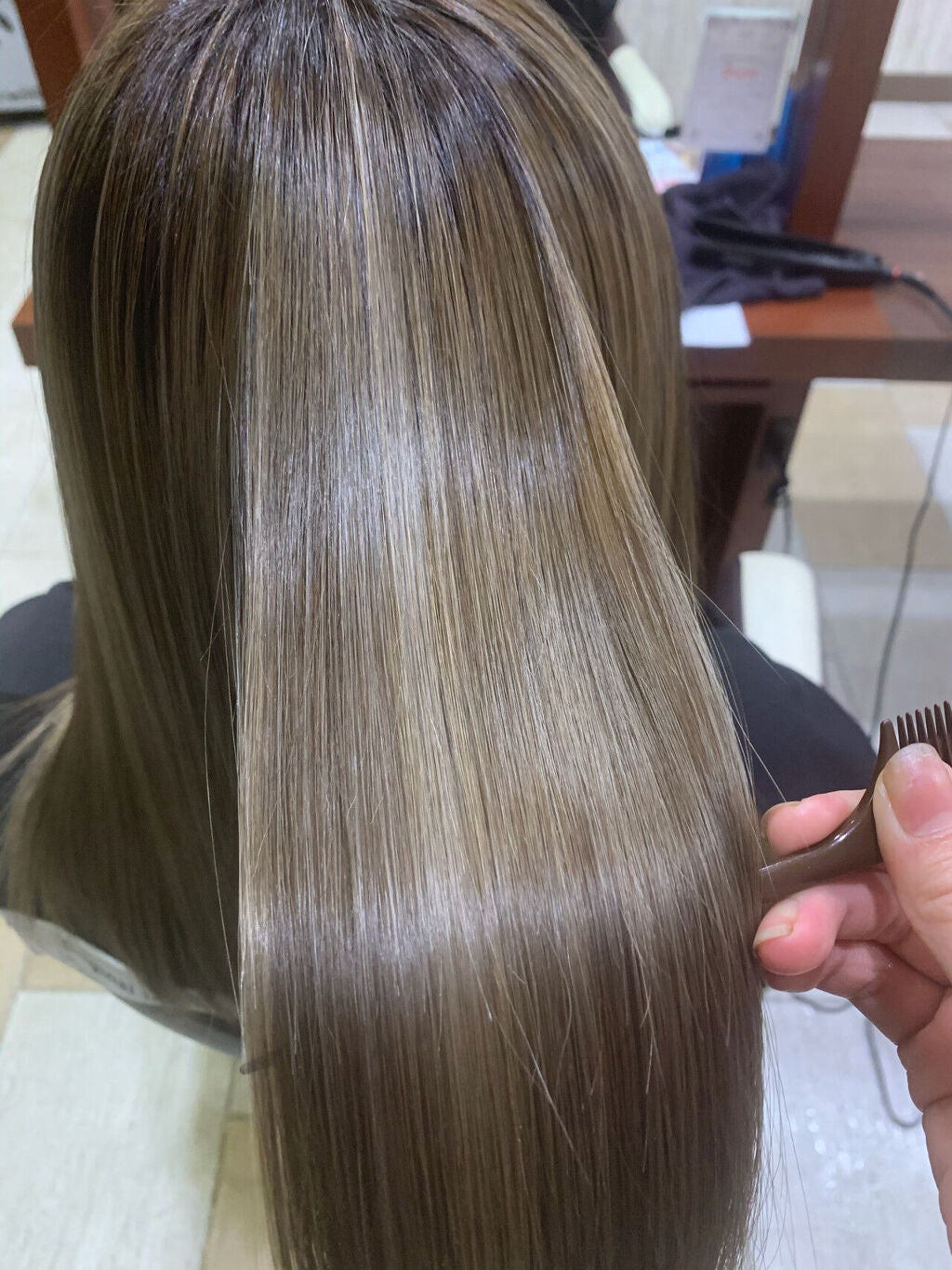 「髪が広がる…乾燥毛の原因やおすすめケアをご紹介【シャンプー・トリートメントも】」の画像(#216546)