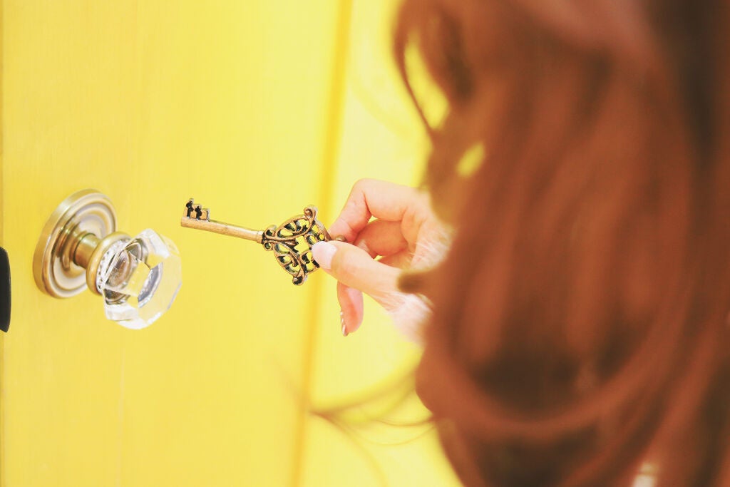 クレンジングのベストなタイミングは?落とす順番や疑問を徹底解説|タイプ別おすすめメイク落とし10選の画像