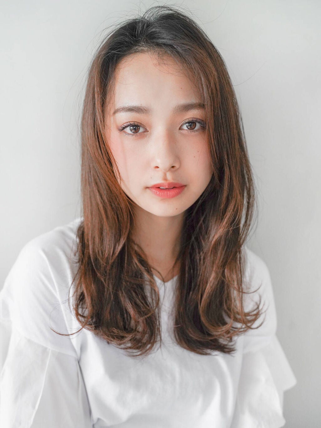 「【2025年最新版】眉毛の黄金比とは?|面長・丸顔・タイプ別の上手な描き方・整え方」の画像(#583112)