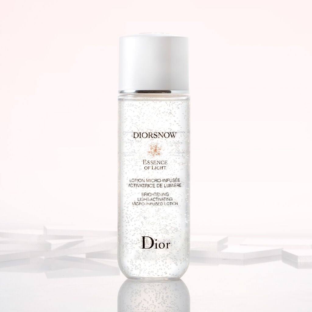 2021年、憧れトーンアップ肌は「ディオール スノー」が叶えますの画像