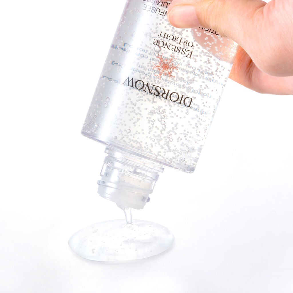 2021年、憧れトーンアップ肌は「ディオール スノー」が叶えますの画像