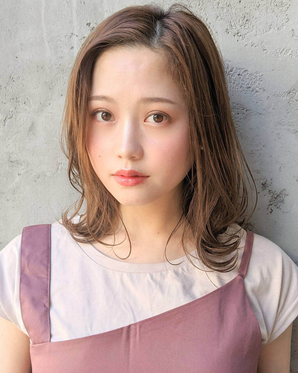 流行りの細眉で垢抜けたい 眉毛の整え方 描き方を徹底解説 おすすめの美眉アイテム14選 Lips