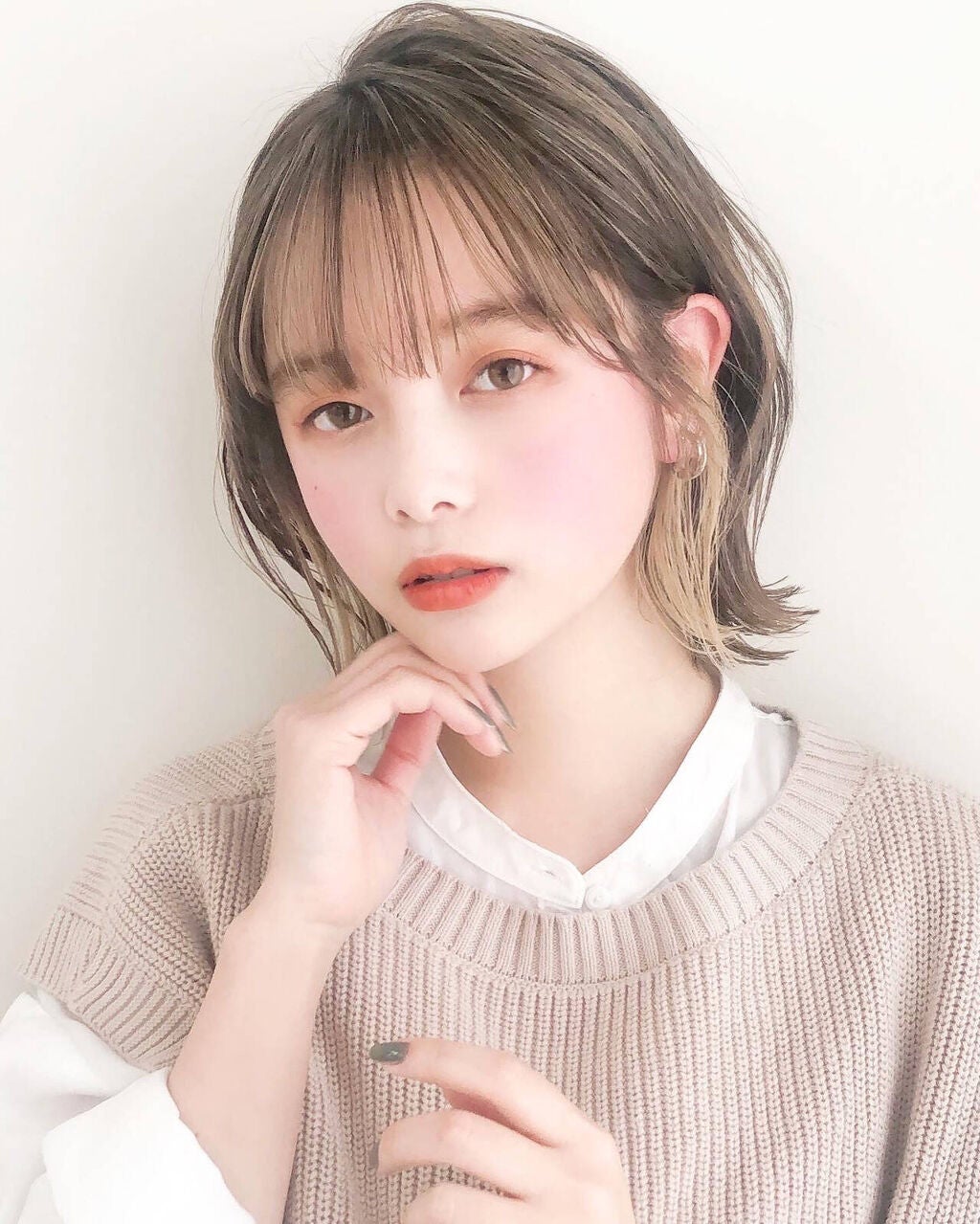 ボブヘアの女性