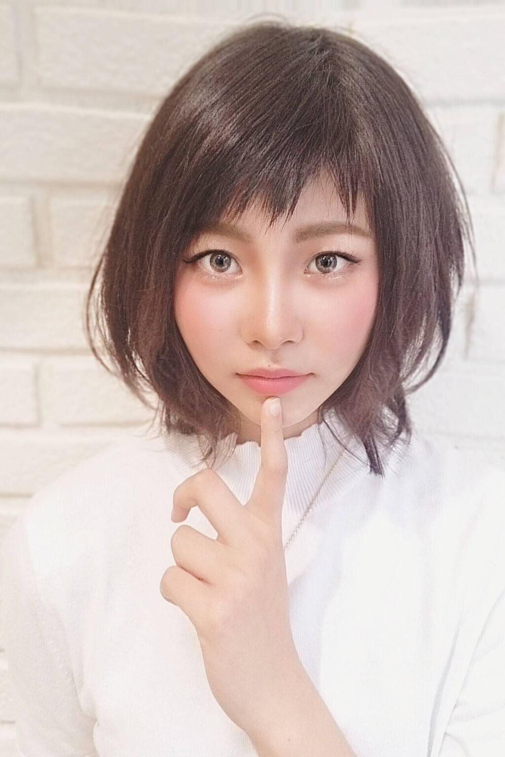 「眉毛美容液で眉毛を徹底ケア。口コミ人気が高い眉毛美容液や効果的な使い方をご紹介」の画像(#235795)