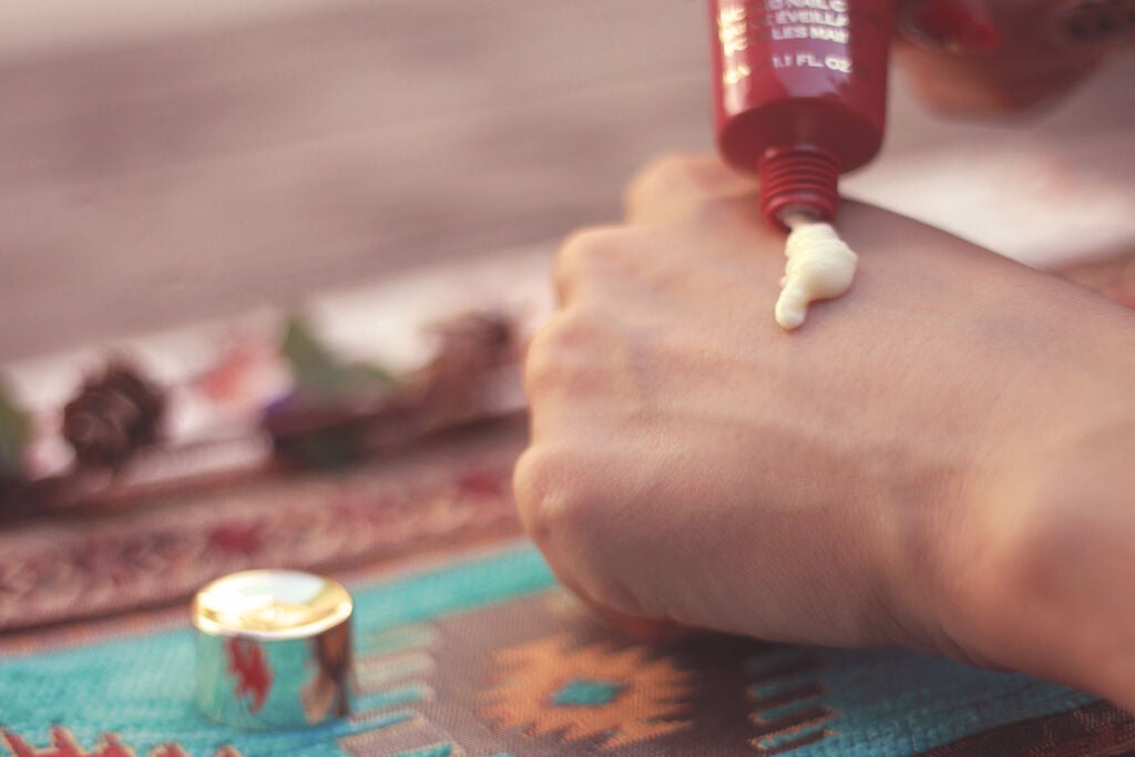 ハンドクリームの正しい塗り方とは?おすすめハンドクリームも|男女どちらも健やかな手に♡の画像