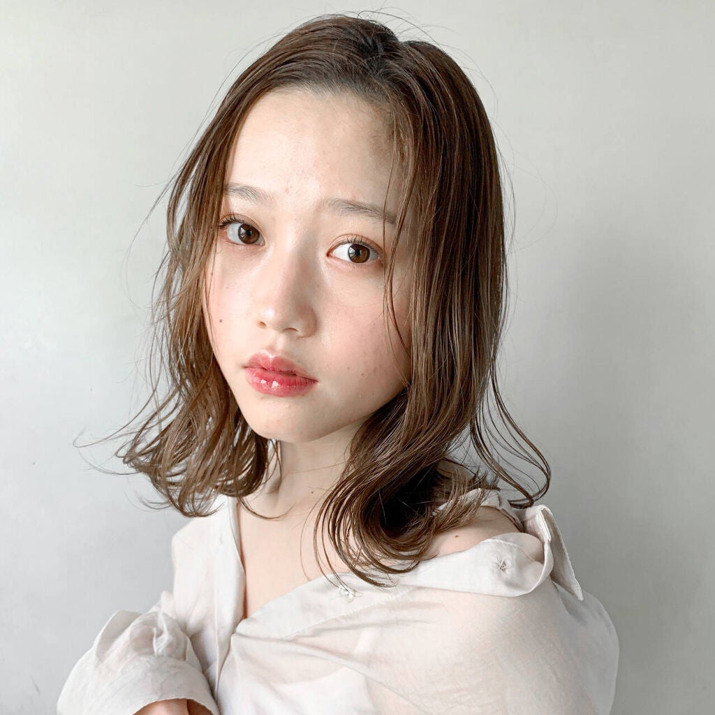 「平行二重って?似合う輪郭と目の形は?おすすめ二重テープを紹介」の画像(#240860)