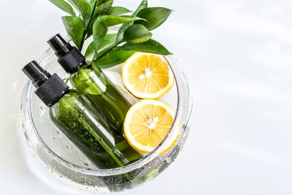 「毛穴詰まりの原因と対策が知りたい!今日からできるいちご鼻の角栓ケア」の画像(#242938)