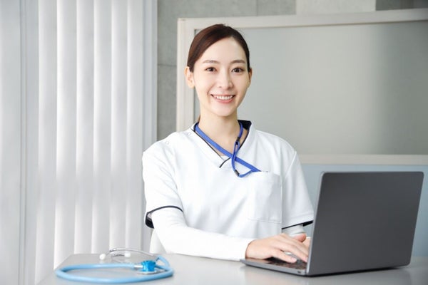 毛穴詰まりの原因と対策が知りたい!今日からできるいちご鼻の角栓ケアの画像