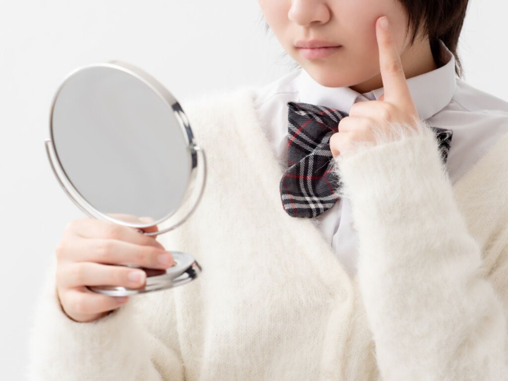 【医師監修】たるみ毛穴の原因は?気になる対策もご紹介《お肌の自信を取り戻す!》の画像